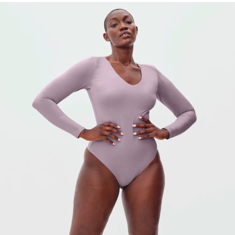 EVERLANE long-sleeve V-neck bodysuit